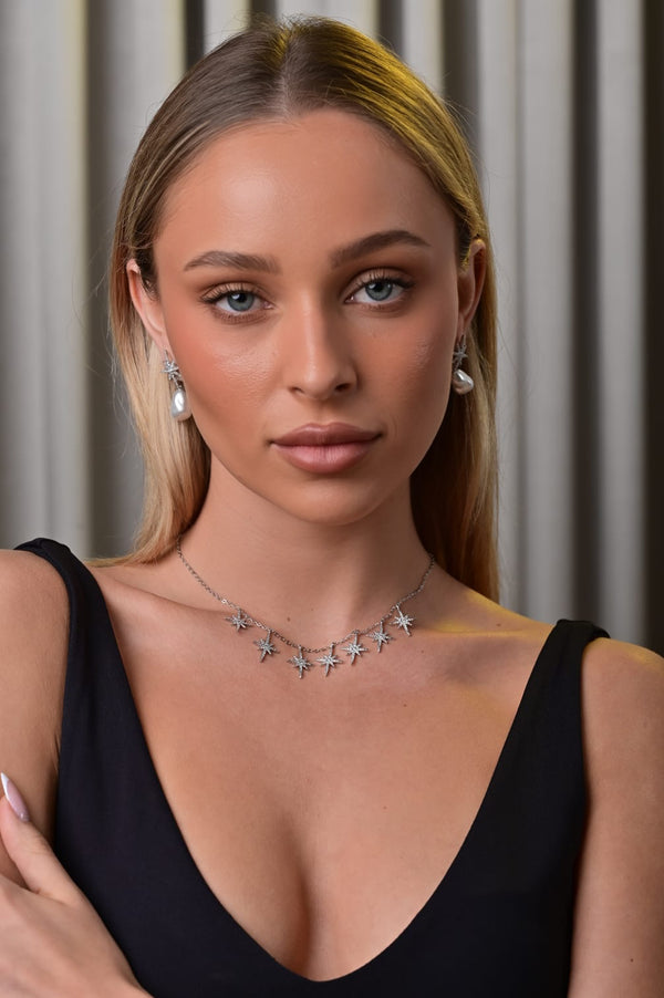 Star dangling choker